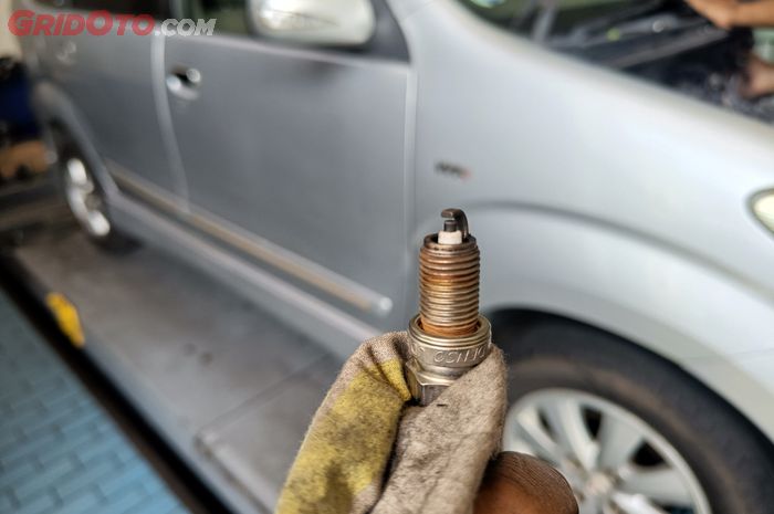 nikel, upgrade, pembakaran, tenaga, busi, elektroda, iridium, Upgrade Busi Mobil Pakai Iridium, Pabrikan Kasih Bocoran Keunggulannya