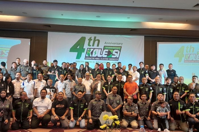 mobil listrik, Komunitas Mobil Elektrik Indonesia, Komunitas mobil listrik, KOLEKSI (Komunitas Mobil Elektrik Indonesia), Begini Perjuangan Komunitas Mobil Elektrik Indonesia di Ulang Tahun ke-4