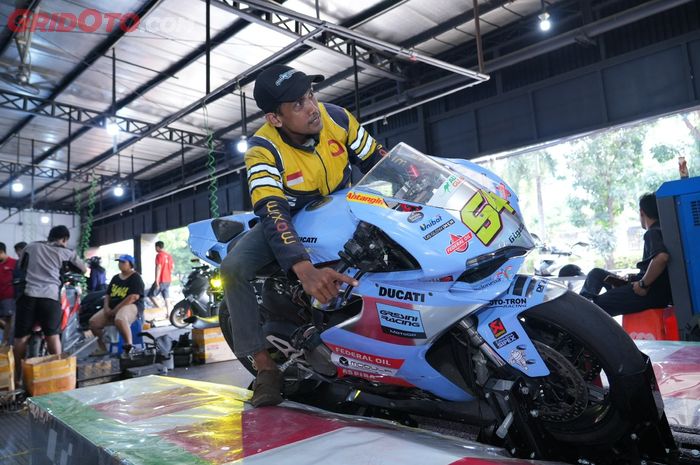 MotoGP, gresini racing, federal oil, federal oil center (FOC), federal matic, Serasa Jadi Pembalap MotoGP, Federal Oil Ajak Konsumen Naik Ducati Gresini Racing