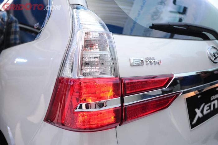 lampu rem, mobil bekas, rem mobil, lampu rem mobil, lampu rem mobil putus, penyebab lampu rem mobil mati, penyebab lampu rem mati, penyebab lampu rem putus, penyebab lampu rem mobil putus, Ini Dua Penyebab Lampu Rem di Mobil Cepat Putus, Salah Satunya Sepele