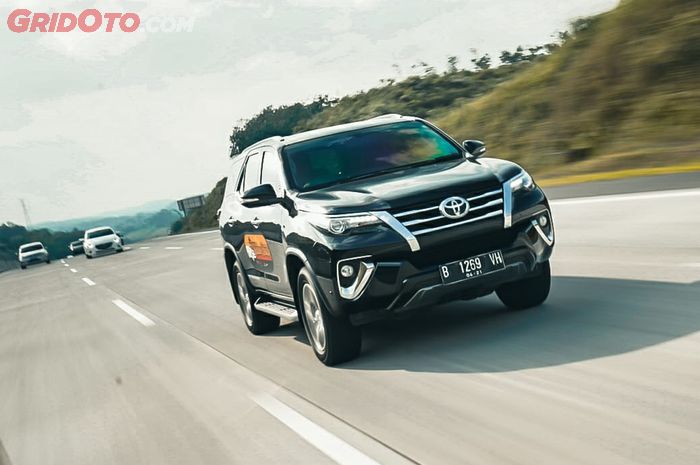 rem blong, mobil bekas, rem mobil, bahaya menetralkan gigi mobil saat turunan, risiko menetralkan gigi mobil saat turunan, Ini Sebabnya Jangan Netralkan Gigi Mobil Saat Jalan Menurun, Simak Dampaknya