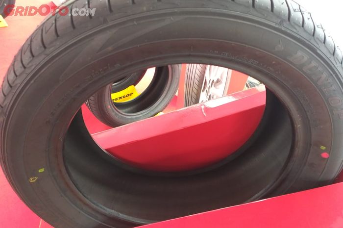 ban mobil, titik kuning, titik merah, titik kuning ban, Nggak Penasaran Lagi, Ini Alasan Titik Merah dan Kuning di Ban Mobil Letaknya Berseberangan