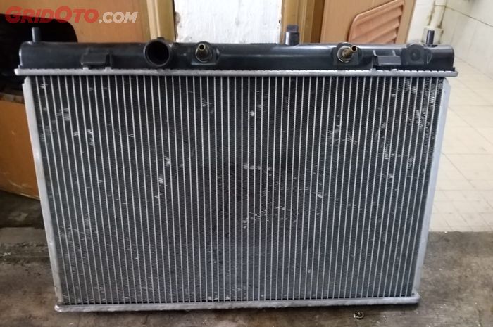 menguap, air ac, air radiator, Overheat, radiator coolant, titik didih, Pakai Air AC Buat Radiator Coolant? Ternyata Gini Kata Bengkel Resmi