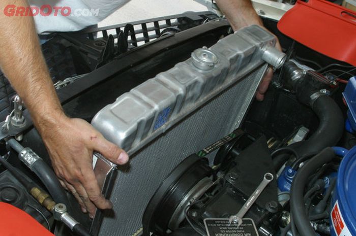 Radiator, mobil bekas, radiator mobil, kisi-kisi radiator mobil, kisi-kisi radiator, Ini Sebabnya Kenapa Kisi-kisi Radiator Mobil Jangan Sampai Rusak
