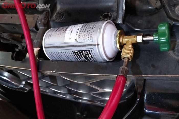 freon, ac mobil, Adi Jaya, freon ac mobil, freon palsu, Lagi Ramai Freon AC Mobil Palsu, Ngerusaknya Bikin Dompet Kering!