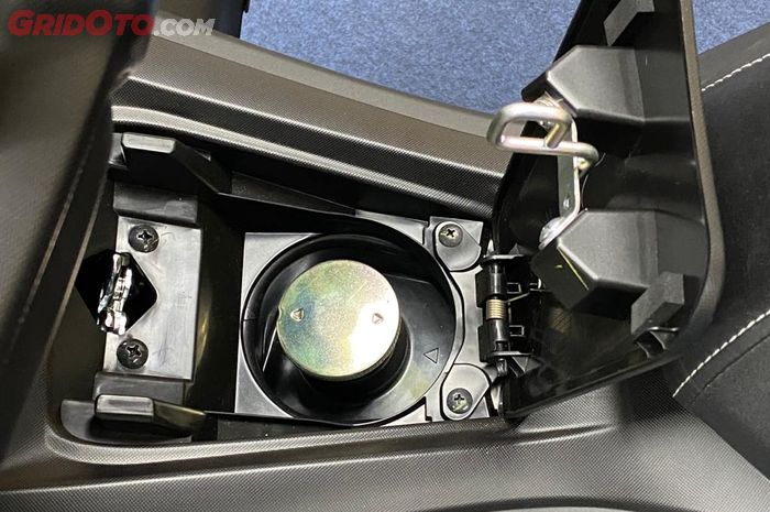 tangki motor, tangki, air masuk tangki, Air Masuk Mesin, Air Masuk ke Tangki, Motor Masih Bisa Jalan atau Langsung Mati?