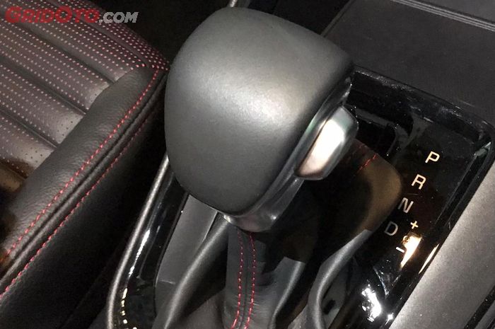 mobil matik, engine brake, tips mobil matik di turunan, Jangan Asal-asalan, Begini Cara Pakai Engine Brake Mobil Matik di Turunan