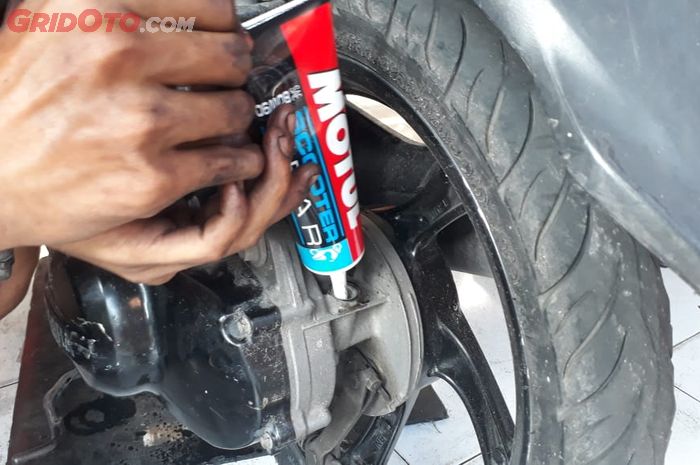 motor matic, oli gardan, gardan, gardan motor matic, oli gardan motor matic, kapan ganti oli gardan, Ternyata Anjuran Ganti Oli Gardan Motor Matic Tiap Sentuh Angka Segini