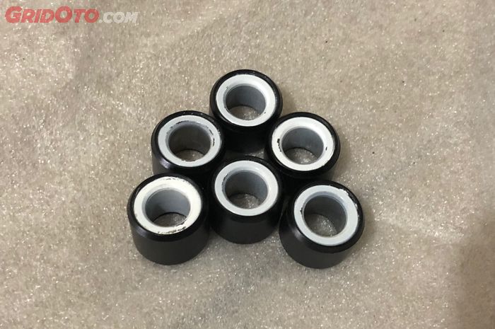 motor matic, roller motor matic, penyebab roller peyang, penyebab roller motor matic peang, penyebab roller motor matic cepat peang, roller motor matic cepat peang, kenapa roller motor matic cepat peyang, Pantas Saja Roller Motor Matic Peyang Terus, Ternyata Ini Penyebabnya