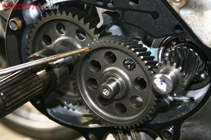 motor matic, gardan, gardan motor matic, cara gardan motor matic bebas siul, penyebab gardan motor bersiul, gardan motor matic bersiul, Pakai Cara Ini Gardan Motor Matic Kalian Dijamin Bebas Siul, Simak