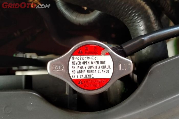 karet, menguap, komponen, radiator coolant, tutup radiator, Air Radiator Mobil Sering Hilang, Komponen Ini Perlu Diganti Baru
