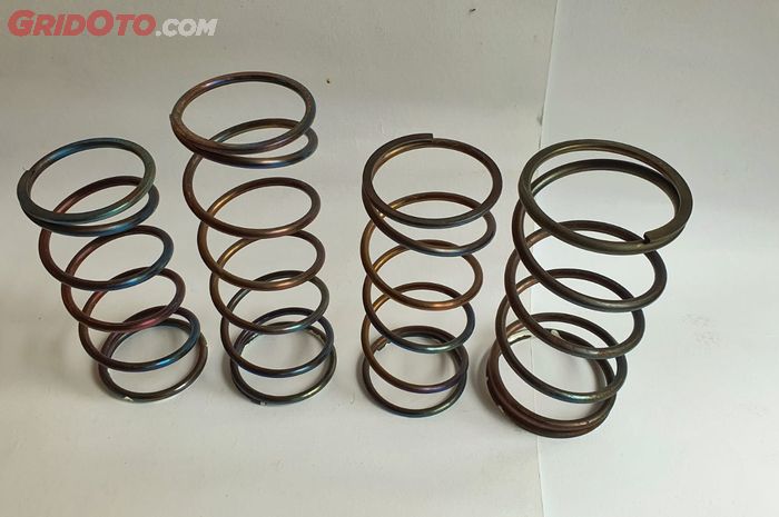 per cvt, per cvt racing, cvt motor matic, Per cvt keras, MR CVT Custom, Ini Dampak Pasang Per CVT Terlalu Keras di Mesin Motor Matic Standar