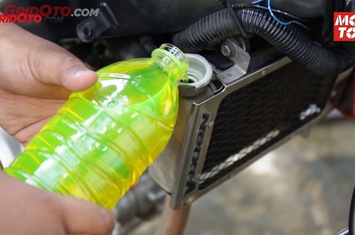 motor matic, radiator motor, penyebab air radiator berkurang, radiator motor matic, air radiator motor matic, Ternyata Air Radiator Motor Matic Cepat Habis Bisa Dari Sini, Sering Terlewat