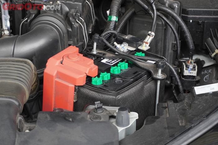 mobil bekas, aki mobil, penyebab aki tekor, penyebab aki mobil tekor, kenapa aki tekor, kenapa aki mobil tekor, Ini Dia Biang Keladi Kenapa Aki Mobil Jadi Sering Banget Tekor