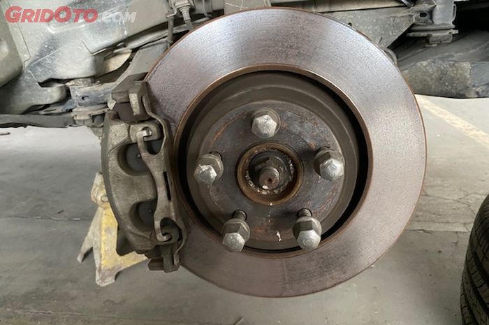 rem mobil, berdecit, rem berdecit, rem mobil berdecit, Biar Paham, Ini Cara Paling Mudah Hilangkan Suara Berdecit pada Rem Mobil