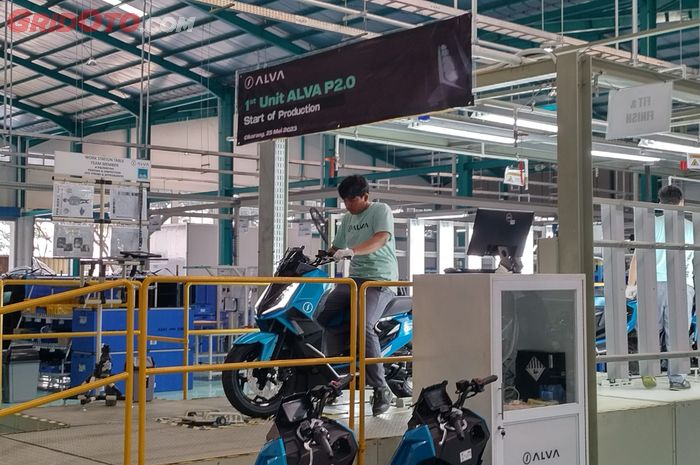 motor listrik, PHK massal, Pabrik motor listrik, subsidi motor listrik, Insentif motor listrik, Subsidi Motor Listrik Tak Ada Kejelasan, Produsen Dilanda PHK Besar-besaran