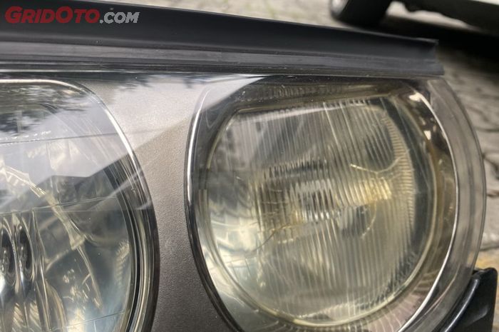 lampu, lampu mobil, mobil bekas, cara mengatasi lampu mobil yang redup, trik mengatasi lampu mobil yang redup, mengatasi lampu mobil yang redup, Cara Mengatasi Sorot Lampu Mobil Bekas Yang Redup, Begini Triknya