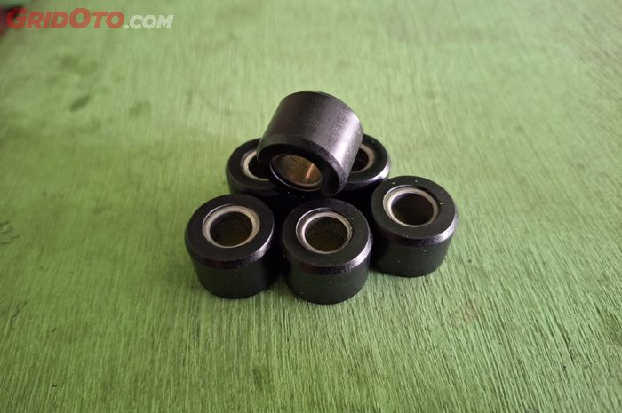 motor matic, roller motor matic, cara pasang roller, cara pasang roller motor matic, cara yang benar pasang roller, cara yang benar pasang roller motor matic, Begini Cara Pasang Roller Motor Matic Yang Benar, Salah Bisa Berat