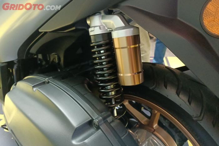 motor matic, Yamaha Lexi, yamaha lexi double sokbreker, Double Sokbreker Yamaha Lexi, double sokbreker, cara bikin double sokbreker, cara bikin double sokbreker di yamaha lexi, Cara Bikin Motor Matic Yamaha Lexi 155 Jadi Double Sokbreker, Simak Ya