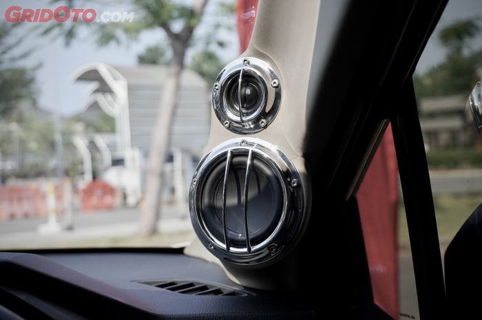 crossover, mobil bekas, speaker mobil, speaker aftermarket, speaker aftermarket mobil, komponen crossover, Ini Sebabnya Speaker Aftermarket Mobil Perlu Komponen Crossover