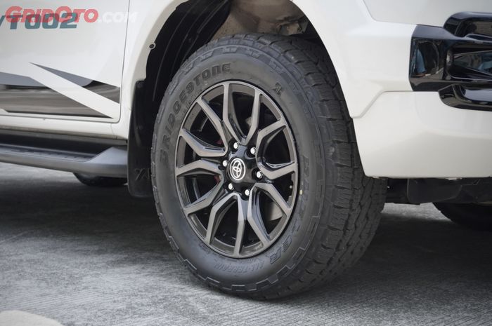 tanda, angin, karet, ganti ban, pentil ban, retak-retak, Karet Pentil Ban Mobil Sudah Minta Ganti, Tandanya Seperti Ini