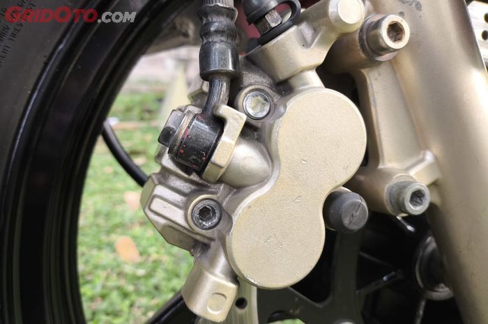 kampas rem, motor bekas, rem motor, kampas rem motor, penyebab kampas rem habis sebelah, penyebab kampas rem motor habis sebelah, Ternyata Ini Penyebab Kampas Rem Motor Habis Cuma Sebelah, Simak