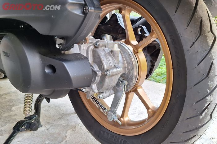 kampas rem, motor matik, rem motor matik, berdecit, Kampas rem kotor, rem motor matik berdecit, Bikin Risih Telinga, Ini Penyebab Motor Matik Keluarkan Suara Berdecit