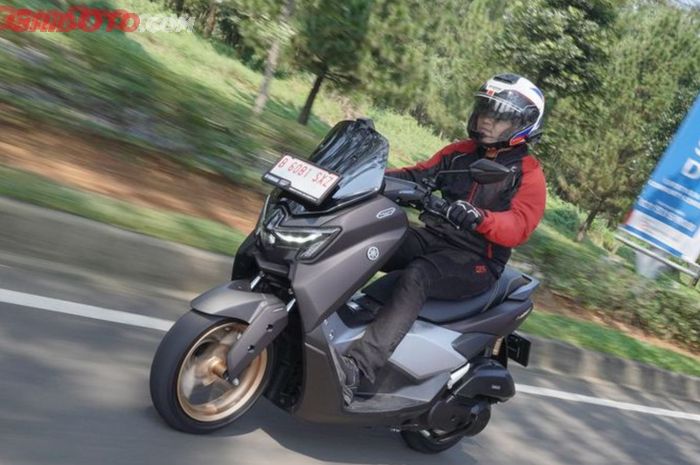 NMAX, gredek, cvt motor matic, kampas ganda nmax, NMAX Turbo, Cara Gampang Atasi Gredek CVT NMAX Turbo, Comot Part Saudara Kandung