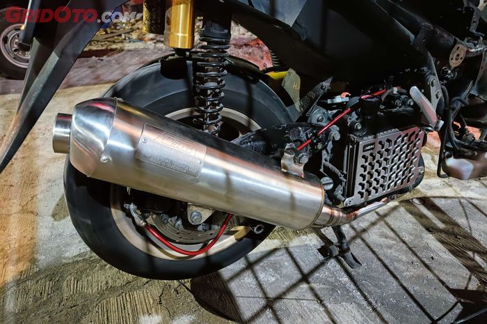 knalpot racing, knalpot motor, upgrade motor, akselerasi motor, glass wool, Motor Lama Pakai Knalpot Racing Akselerasi Berat? Coba Cek Ini