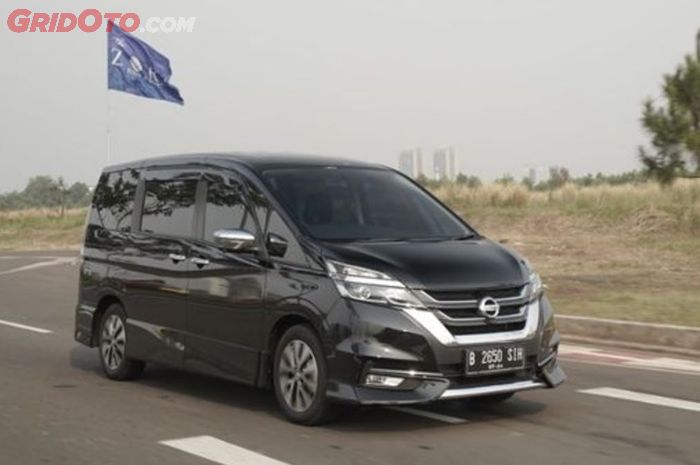 konsumsi bbm, nissan, serena, Serena Suka-Suka, Otomotif Merdeka Drive 2025, Serena C26, Pemakai yang Bilang, Segini Konsumsi Bensin Nissan Serena C26