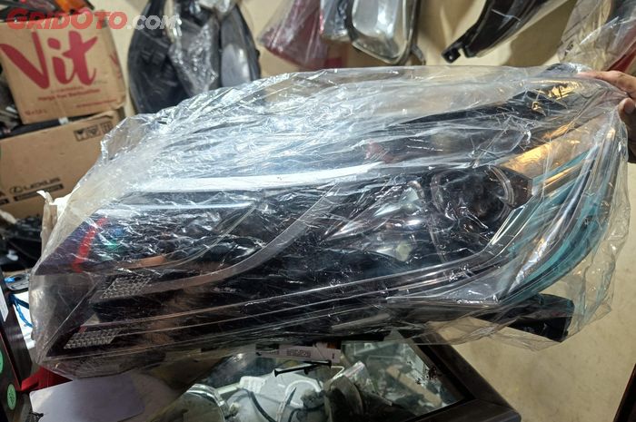 mobil, lampu, mika, headlamp mobil, headlamp, Ini Perbedaan Antara Mika Headlamp Mobil Copotan dan Produk Murah