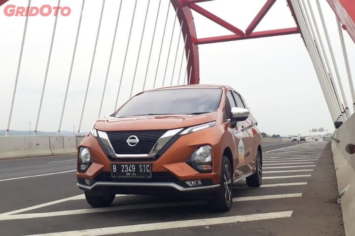 mobil baru, mitsubishi xpander, nissan livina, harga nissan livina, livina L12, Masih Dijual, Apa Benar Harga Nissan Livina Jauh Lebih Murah dari Mitsubishi Xpander?