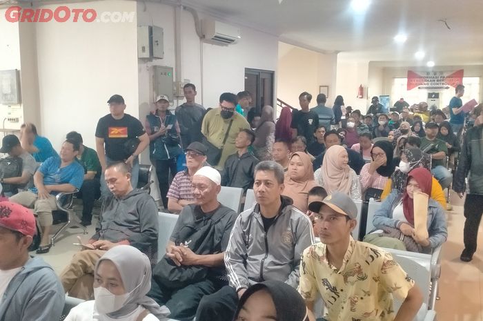 Pajak, parkir, isi bensin, Pajak kendaaran bermotor (PKB), Jangankan Beli Bensin, Bayar Parkir Bakal Sulit Jika Belum Bayar Pajak, Ini Kata Polisi