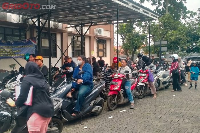 dispensasi, Bapenda, Denda PKB Dihapus, Sambil Tiduran Hindari Pegel, Gunakan Ini Untuk Perpanjangan PKB