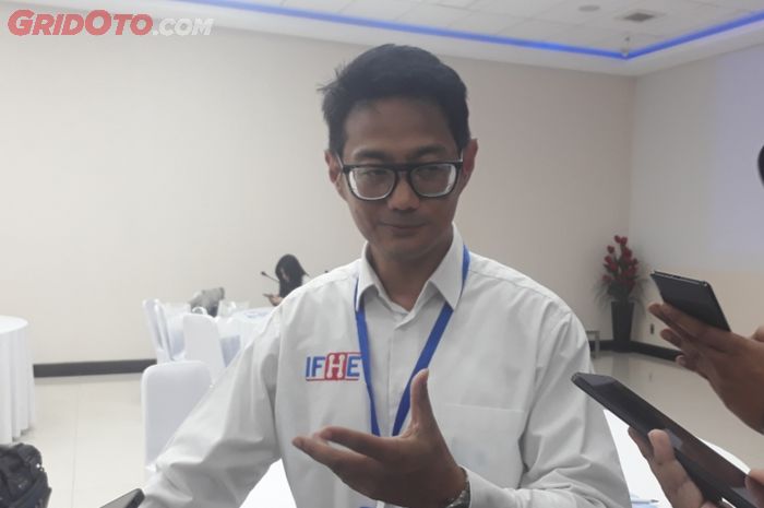 mobil hidrogen, toyota mirai, Fuel Cell Electric Vehicle (FCEV), Harga Hidrogen, Target Harga Bahan Bakar Hidrogen, Mobil Jalan 100 Km Cuma Keluar Uang Segini