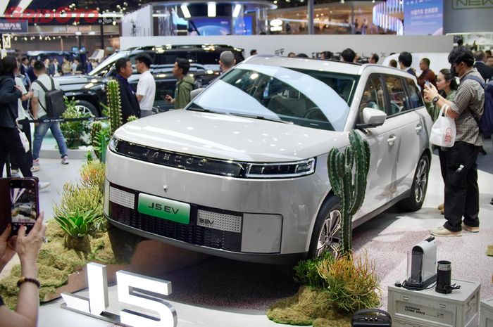 mobil listrik, Jaecoo, Jaecoo J5, Jaecoo J5 EV, Auto Shanghai 2025, Perdana Di Dunia, JAECOO J5 EV Tampil Dalam Auto Shanghai 2025