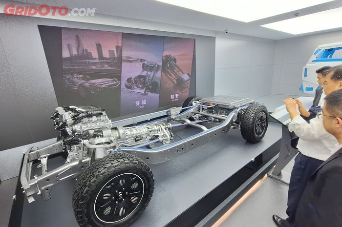 truk, hybrid, all wheel drive, Auto Shanghai 2025, GWM Resmi Kenalkan Sistem Hybrid AWD Buat Truk di Auto Shanghai 2025