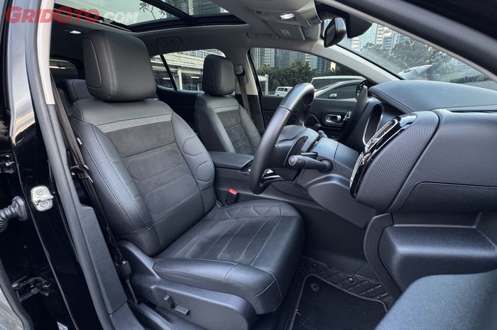 jok mobil, mobil bekas, merawat jok mobil, cara merawat jok, cara merawat jok mobil, tips merawat jok mobil, Cara Efektif Merawat Jok Mobil Agar Tidak Mudah Jamuran, Simak Triknya