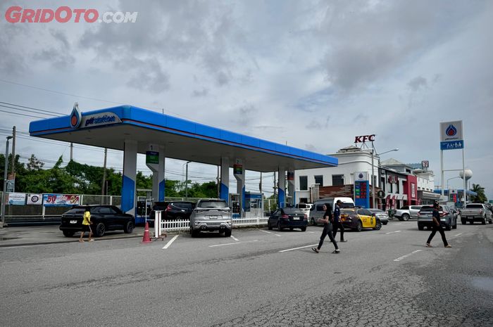 thailand, SPBU, harga bahan bakar, Enggak Kenal Oktan 90, Segini Harga Bahan Bakar Di SPBU Thailand