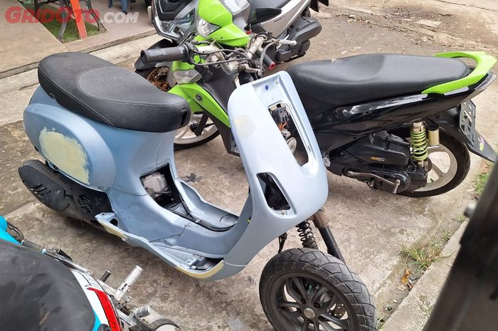 vespa, cat ulang, vespa matic, repaint body motor, jk motoworks, Kinclong Seperti Baru, Segini Biaya Repaint Vespa Matic di Bengkel Spesialis