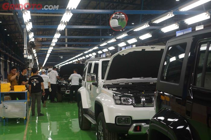 BAIC, baic bj40, BAIC BJ 40 Plus, BAIC BJ30 Hybrid, BAIC BJ30, Ini Deretan Mobil BAIC yang Direncanakan Bakal Dirakit di Indonesia