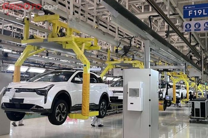 mobil listrik, Gaikindo (Gabungan Industri Kendaraan Bermotor Indonesia), luther panjaitan, EV terlaris, Lima EV Terlaris Semester 1 2025, 3 Pertama Dikuasai 1 Merek