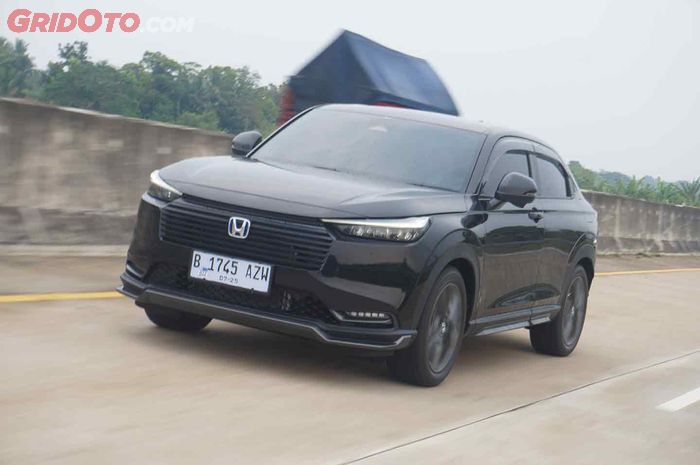 mobil baru, honda, honda hr-v, Honda CONNECT, Honda HR-V e:HEV, Akhirnya Fitur Ini Ada Juga di Honda HR-V, Nyalain Mobil Bisa Pakai HP