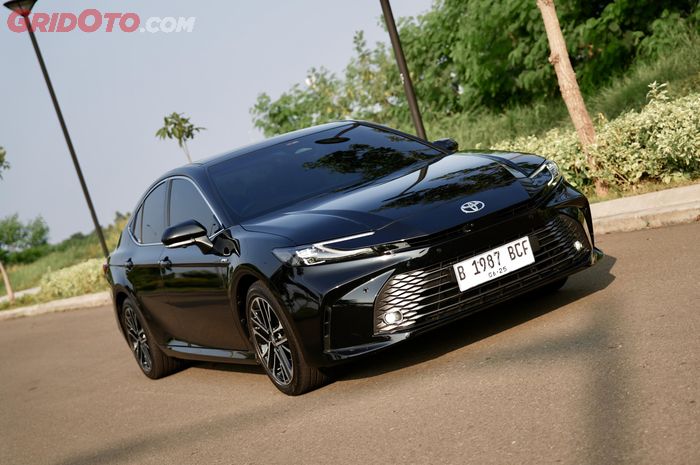 performa, toyota camry, honda accord, sedan hybrid, Duel Performa Sedan Hybrid Toyota Camry Vs Honda Accord, Ini Hasilnya