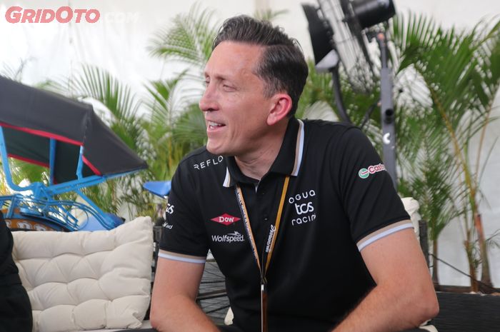 formula e, balap mobil listrik, Jaguar TCS Racing, Jakarta E-Prix 2025, Berat Badan Pembalap Bisa Hilang 3 kg Saat di Jakarta E-Prix 2025, Ini Kata Jaguar TCS Racing