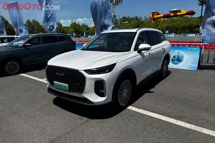 mobil baru, 2025, PT Chery Sales Indonesia, Zeng Shuo, Chery TIGGO 9 CSH, Setelah C5 dan E5 Facelift, Chery Bakal Luncurkan Mobil Baru Apa Lagi?