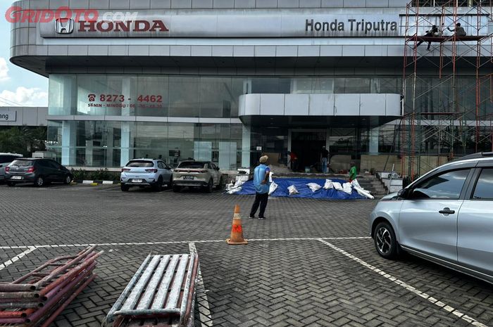 lepas, dealer, Chery Trimegah Bekasi, Honda Triputra Bekasi, Dealer Honda di Bekasi Ini Tutup, Bakal Ganti Jual Mobil Cina