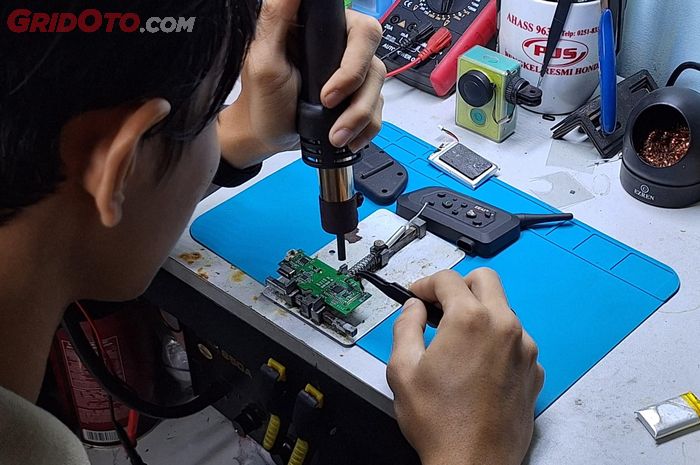 intercom, Intercom helm, servis intercom, 27modmicproject, Intercom Helm Mati Jangan Dibuang, Masih Bisa Diservis di Sini