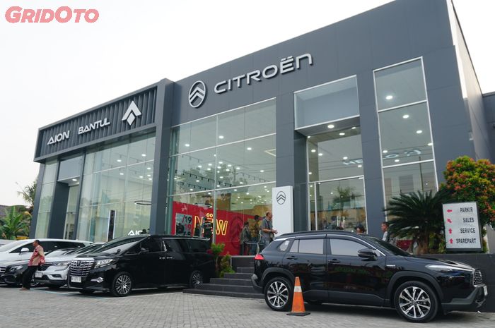 mobil listrik, dealer aion, AION, Aion v, harga aion v, Dealer aion yogyakarta, AION Buka Dealer Baru di Yogyakarta, Janjikan Pengiriman Unit Cuma Segini Lamanya