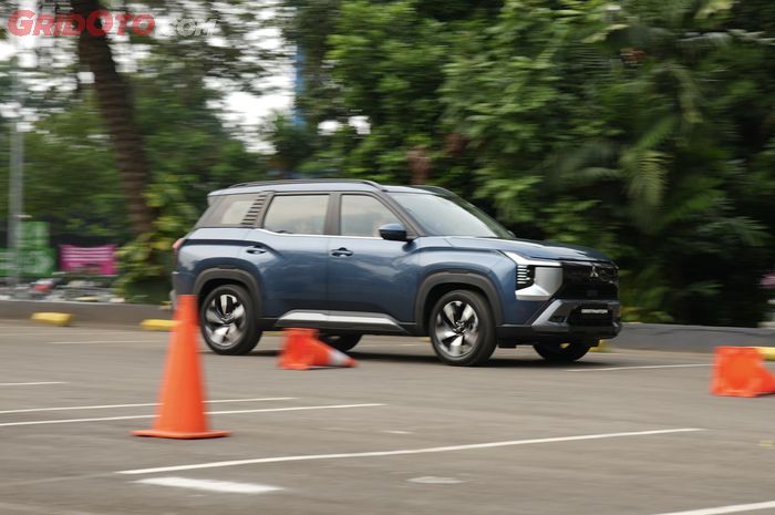 fitur, mode berkendara, Mitsubishi Destinator, Destinator, Enggak Cukup Tiga, Intip Lima Mode Berkendara Mitsubishi Destinator